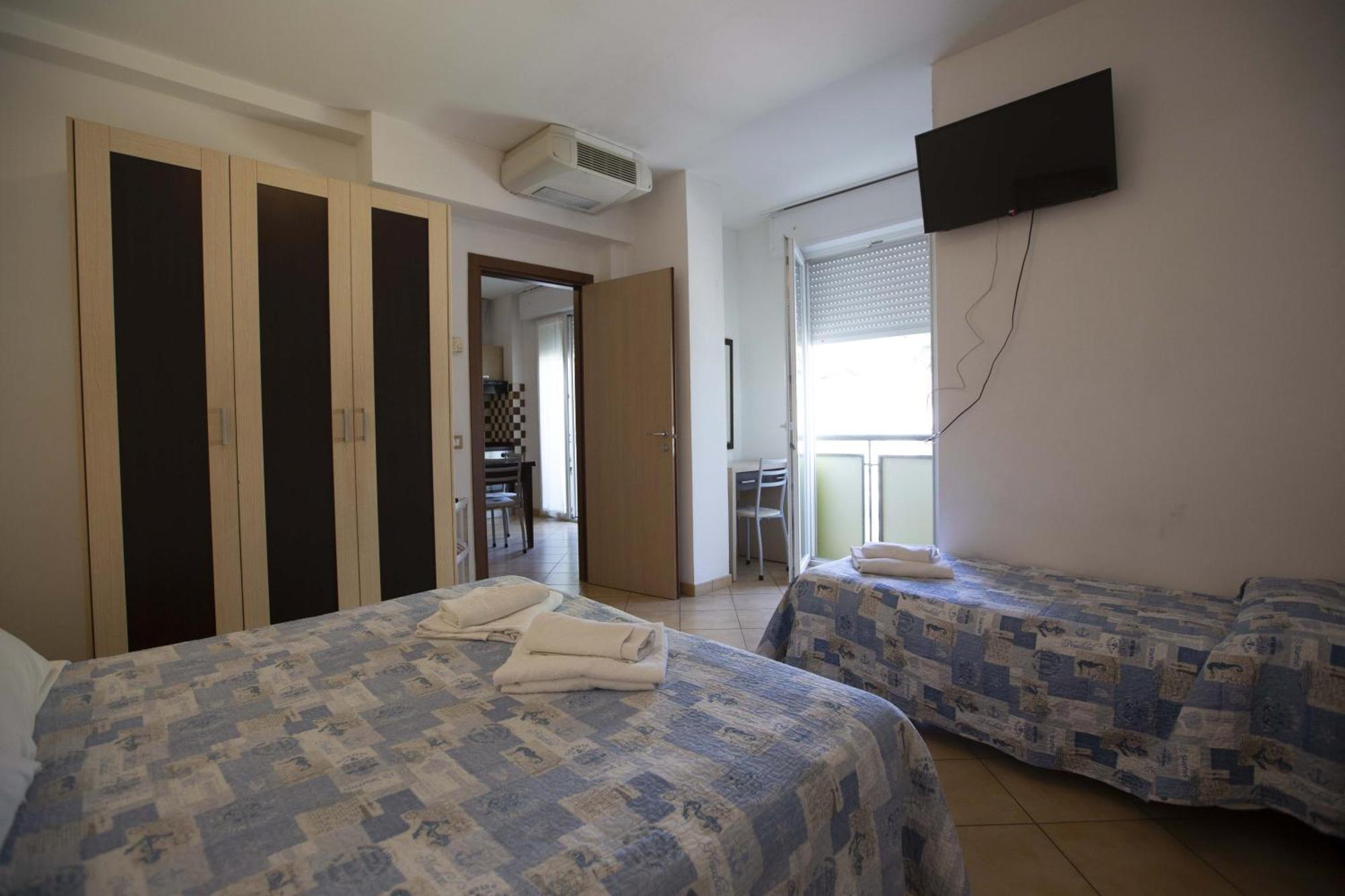 Residence Eurogarden Rimini Esterno foto